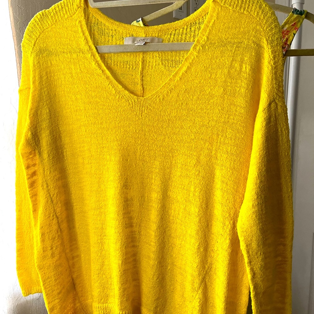 $8 SALE The Loft Breezy yellow sweater 1B